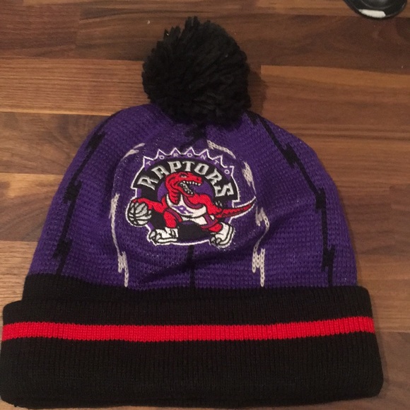 Mitchell & Ness Other - Mitchell and ness Toronto raptors pom beanie
